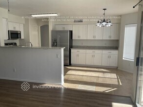 8463 W Rue De Lamour in Peoria, AZ - Foto de edificio - Building Photo