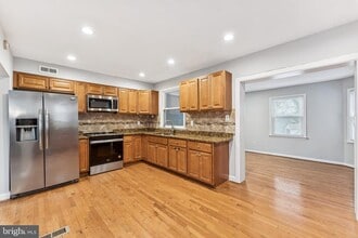 3409 Southern Ave SE in Hillcrest Heights, MD - Building Photo - Building Photo