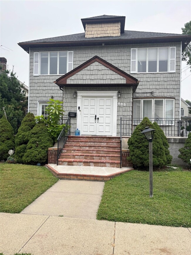 property at 888 Cambridge Rd