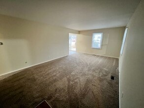 2019 Oak St in St. Charles, IL - Building Photo - Building Photo