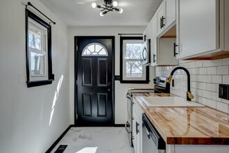 4808 Hillside St in Lincoln, NE - Building Photo - Building Photo