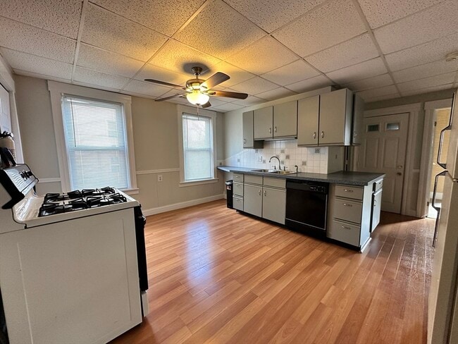 18 Gage St in Worcester, MA - Building Photo - Building Photo