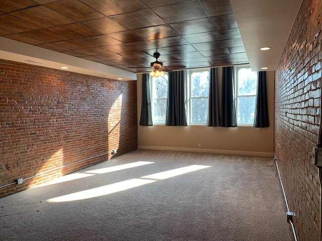 405 Hampshire St in Quincy, IL - Building Photo - Building Photo