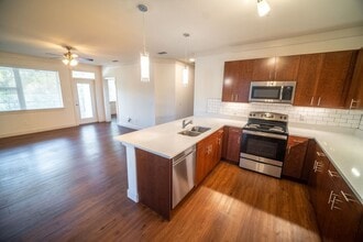 The Quad in Gainesville, FL - Building Photo - Interior Photo