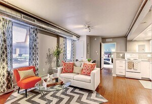 Avenue 8 at Mayfair in Denver, CO - Building Photo