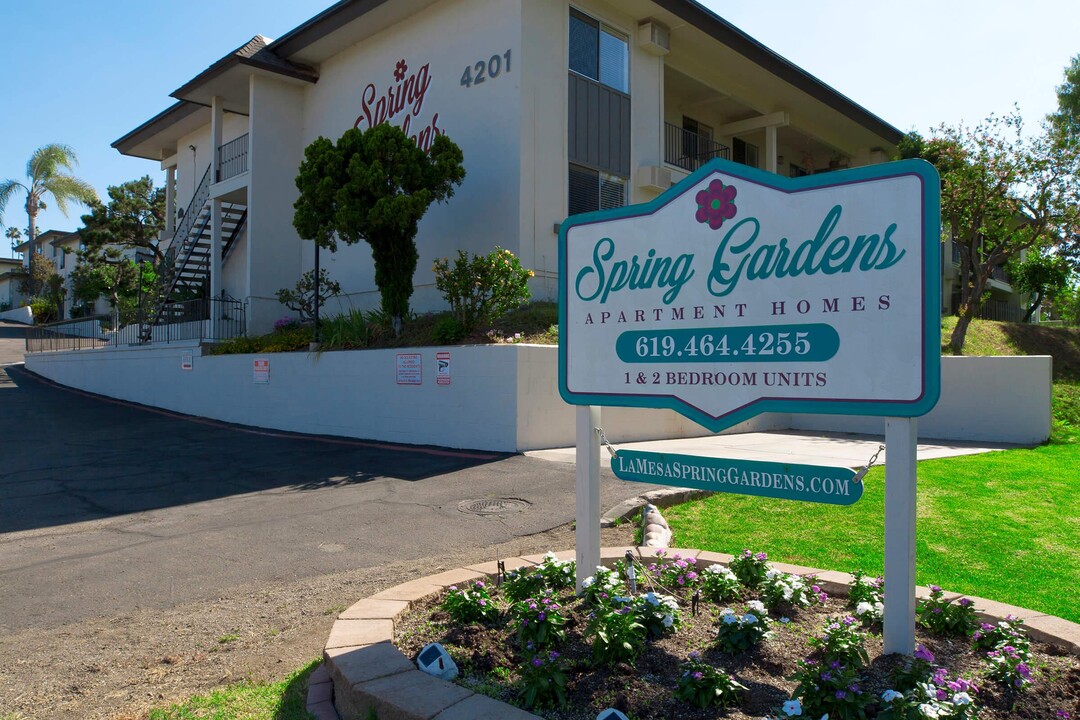 La Mesa Spring Gardens Apartments in La Mesa, CA - Building Photo