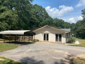 3174 Double Springs Rd in Monroe, GA - Building Photo - Building Photo
