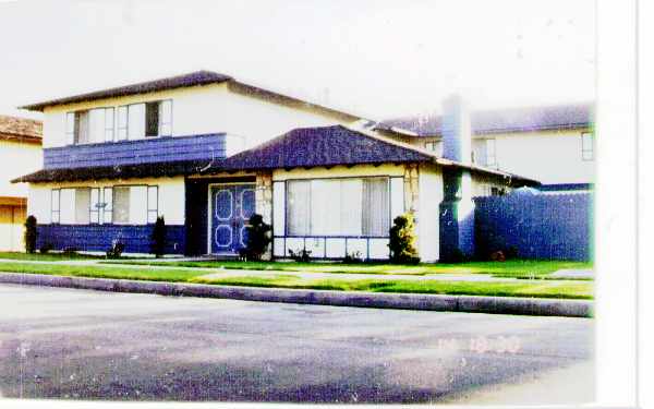 141 Greentree Ln in La Habra, CA - Foto de edificio - Building Photo