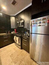 1616 Beacon St, Unit 2 in Brookline, MA - Foto de edificio - Building Photo