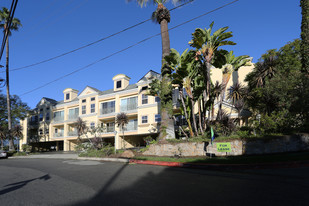 2301 Roscomare Road in Los Angeles, CA - Building Photo
