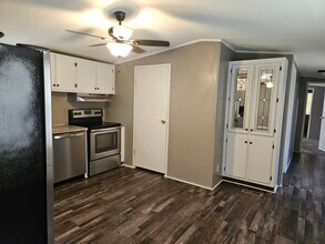 38 Lynnwood Cir in Clarksville, TN - Building Photo - Building Photo