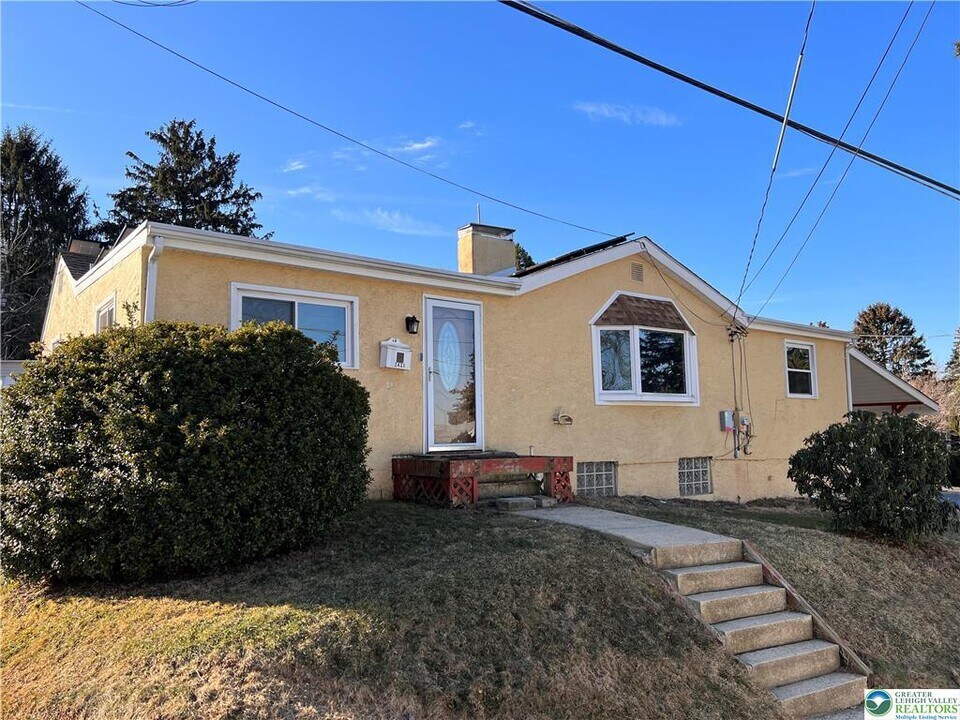 2431 S 3rd St in Allentown, PA - Building Photo