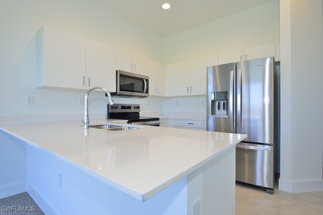5815 Cassidy Ln in Ave Maria, FL - Foto de edificio - Building Photo