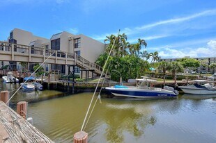 3 Royal Palm Way in Boca Raton, FL - Building Photo