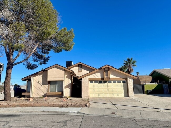 property at 3728 Majestic Dr