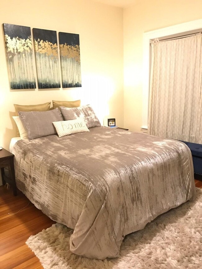1500 Beacon St, Unit 32 in Brookline, MA - Building Photo - Building Photo