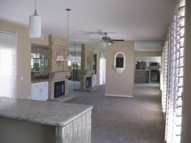 2451 S Birdie Way in Palm Springs, CA - Building Photo