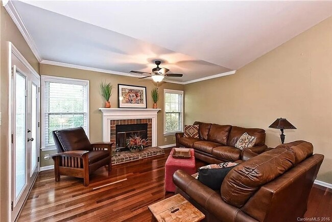 3300 Selwyn Farms Ln in Charlotte, NC - Building Photo - Building Photo
