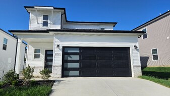 4718 Oak Point Dr in Nashville, TN - Building Photo