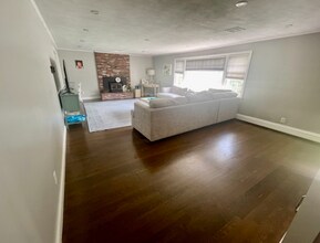 20 Bakers Hill Rd in Weston, MA - Building Photo - Building Photo