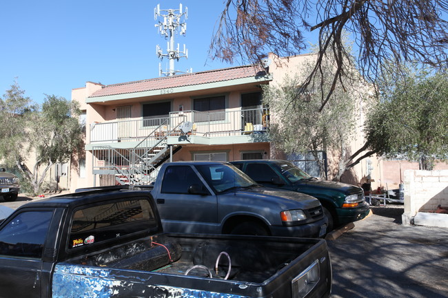 5340 Delgado Dr in Las Vegas, NV - Foto de edificio - Building Photo