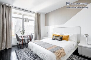 123 Washington St in New York, NY - Building Photo