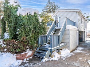 12 Rams Hill in Glenwood Landing, NY - Building Photo - Building Photo