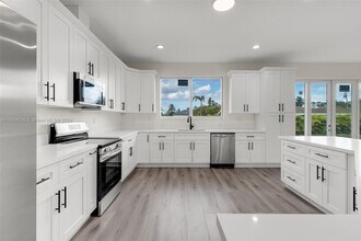 18071 SW 176th St in Miami, FL - Building Photo - Building Photo