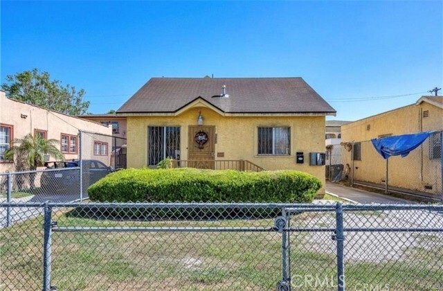 property at 822 E 87th St