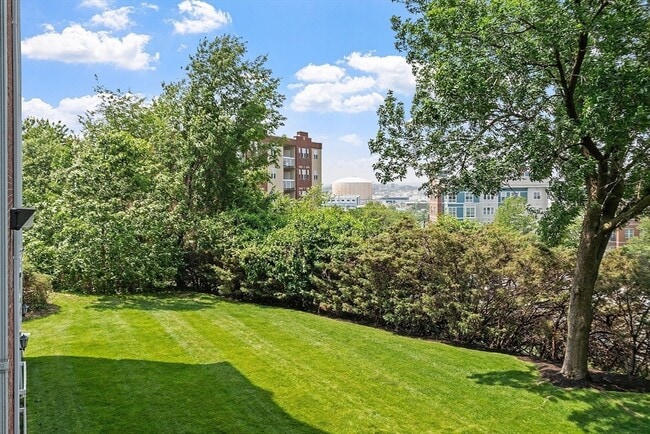 200 Captains Row in Chelsea, MA - Building Photo - Building Photo