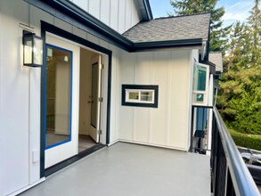 22715 4th Ave W in Bothell, WA - Building Photo - Building Photo