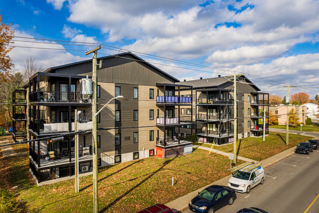 154-158 De La Petite-Noraie in St-Charles-Borromée, QC - Building Photo