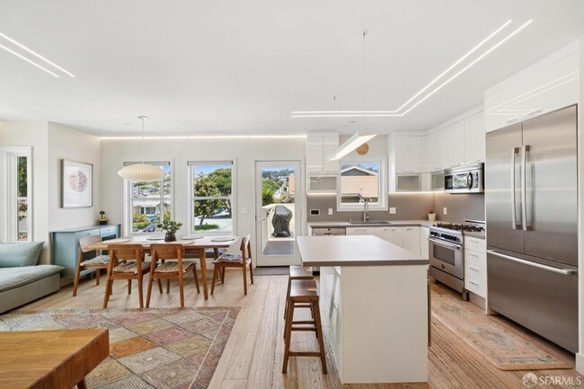 1490 Ocean Ave in San Francisco, CA - Building Photo - Building Photo