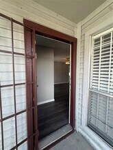 9350 Country Creek St, Unit 25 in Houston, TX - Building Photo - Building Photo