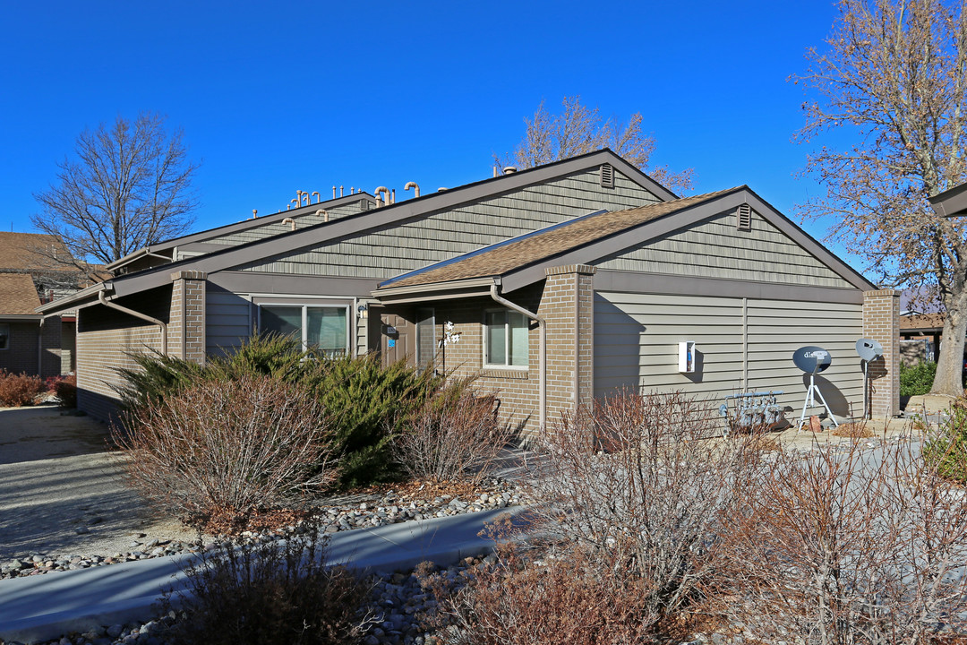 Southgate Apartments in Carson City, NV - Foto de edificio