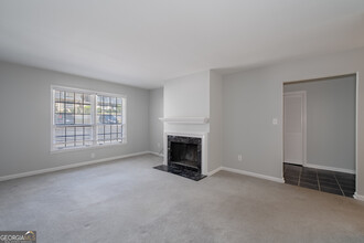 169 Maribeau Square NW in Atlanta, GA - Building Photo - Building Photo