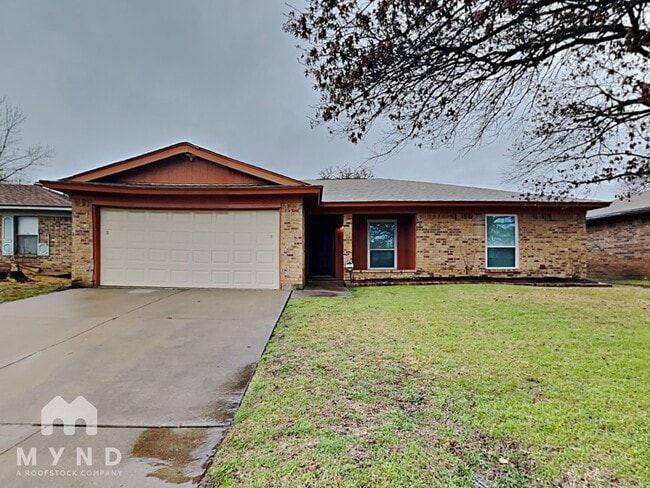 property at 3528 Park Lake Dr