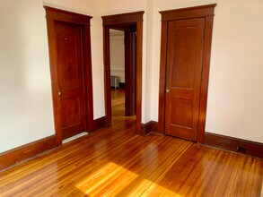 20 5th Ave in Danbury, CT - Building Photo - Building Photo