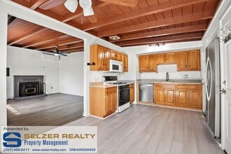 324 Empire Dr in Ukiah, CA - Building Photo - Building Photo