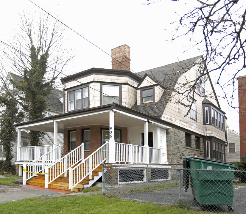 905 Grand Ave in Asbury Park, NJ - Building Photo