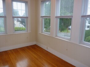 121-123-123 Hammond Rd in Belmont, MA - Building Photo - Building Photo