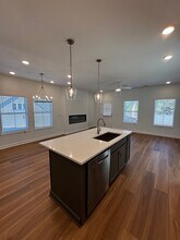 194 Summit Ave SE in Marietta, GA - Foto de edificio - Building Photo