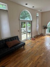 73 Railroad St in Greenlawn, NY - Building Photo - Building Photo