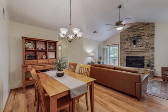 7804 Juneberry St NW in Albuquerque, NM - Building Photo - Building Photo