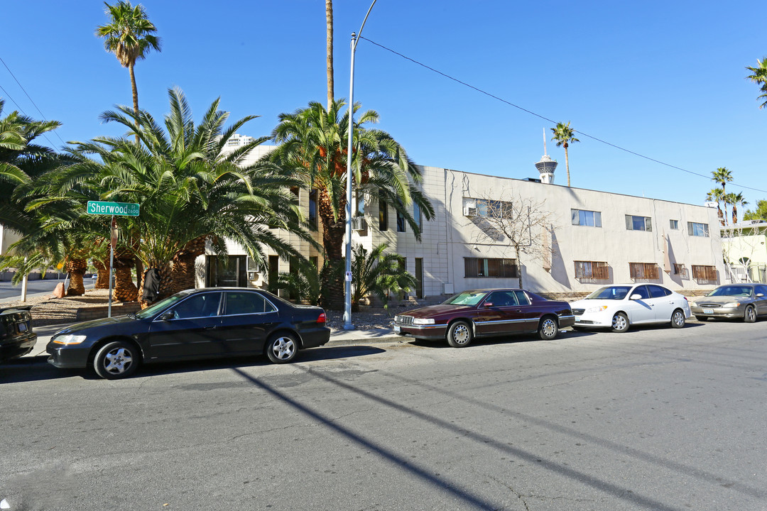 Sherwood place in Las Vegas, NV - Building Photo