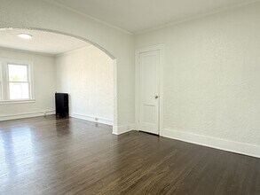1469 Ottawa St in Windsor, ON - Building Photo - Building Photo