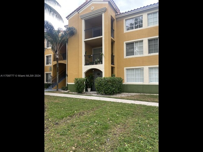 2401 W Preserve Way, Unit 303 in Miramar, FL - Building Photo - Building Photo