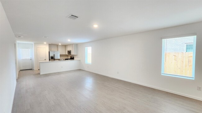 3044 Dawn Sound Dr in Park Row, TX - Building Photo - Building Photo