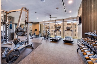 Carlisle and Vine in Dallas, TX - Foto de edificio - Building Photo