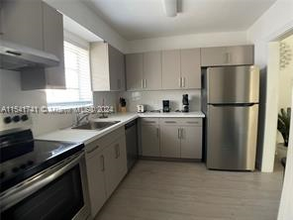 2919 SW 25th Ter in Miami, FL - Building Photo - Building Photo